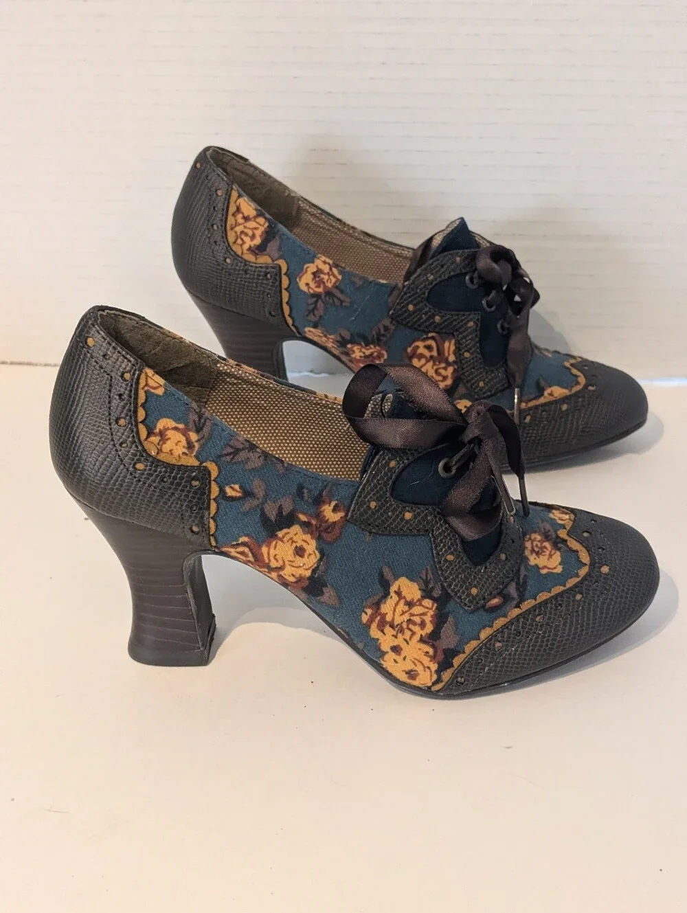 Ruby Shoo Sz.5 Daisy Retro Brogue Style Heels
